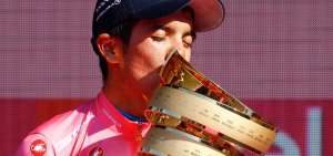 Carapaz no podr&aacute; participar en el Tour de Gran Breta&ntilde;a por problemas en su visa
