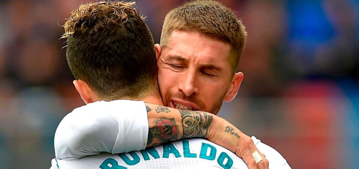 Un retorcij&oacute;n oblig&oacute; a Sergio Ramos a ir al ba&ntilde;o en pleno partido