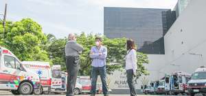 El vicepresidente Otto Sonnenholzner recibi&oacute; los donativos y agradeci&oacute; a la OMS/OPS y a la empresa privada la solidaridad con el pa&iacute;s en la emergencia. 