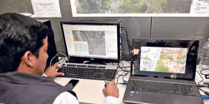 La sala de monitoreo de la Secretar&iacute;a sirve para frenar nuevas construcciones en zonas ilegales.  Foto: Karly Torres / El Tel&eacute;grafo