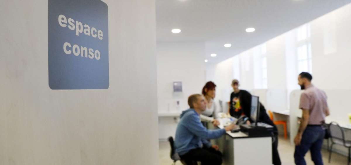 Par&iacute;s abre la primera sala de consumo de droga en Francia
