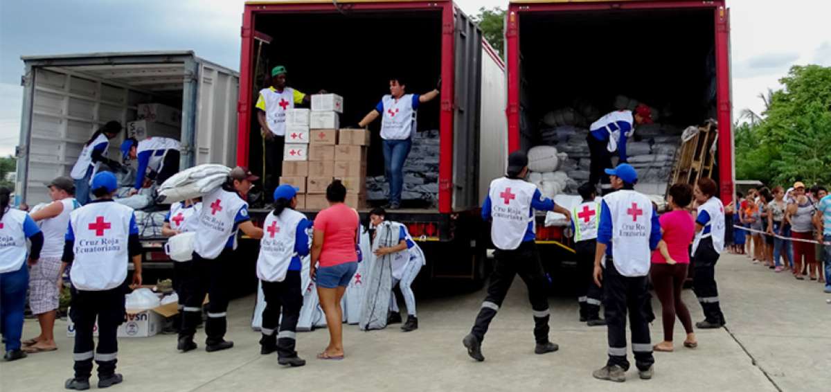 El trabajo de los rescatistas de Cruz Roja fue arduo durante m&aacute;s de 2 semanas en las zonas de Manab&iacute; y Esmeraldas afectadas por el terremoto.