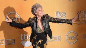 Rita Moreno lanzar&aacute; su primer disco en espa&ntilde;ol de la mano de Emilio Estefan