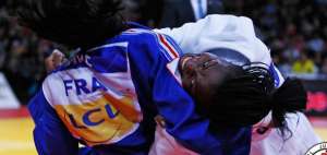 Vanessa Chal&aacute; (blanco) durante su participaci&oacute;n en un Grand Prix de Judo en Par&iacute;s, Francia.