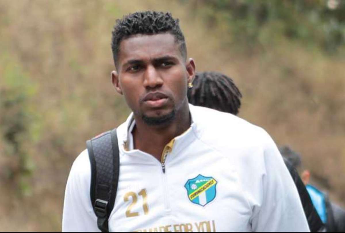 El delantero José Ayoví militó durante este año en el Comunicaciones de Guatemala.