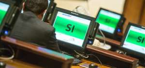 Pleno de la Asamblea aprueba el informe final de la Comisi&oacute;n Aampetra