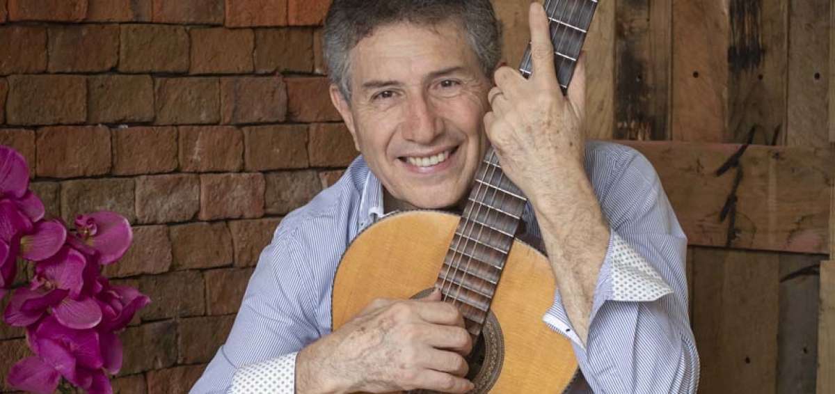 Nerio David es un cantautor con una enorme colecci&oacute;n de temas de su autor&iacute;a. Es el padre de Ana Paula, int&eacute;rprete de m&uacute;sica urbana. 