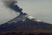 Posible caída de ceniza del volcán Cotopaxi en Mejía, Rumiñahui y el sur de Quito