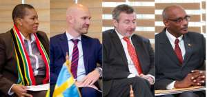 (De izq. a der.) Rachel Nomonde, de Sur&aacute;frica; Tommy Stromberg, de Suecia;  Koenraad Lenaerts, de B&eacute;lgica; y Aparekka Liyanagamage Ratnapala, de Sri Lanka.
