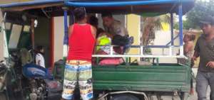 Gendarme ayud&oacute; en tareas de parto a una mujer en Atacames