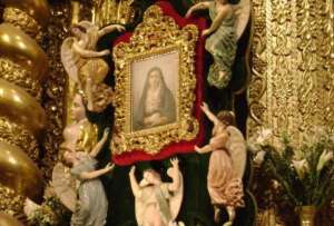 Se cumplen 117 años desde que el cuadro de La Dolorosa parpadeó.