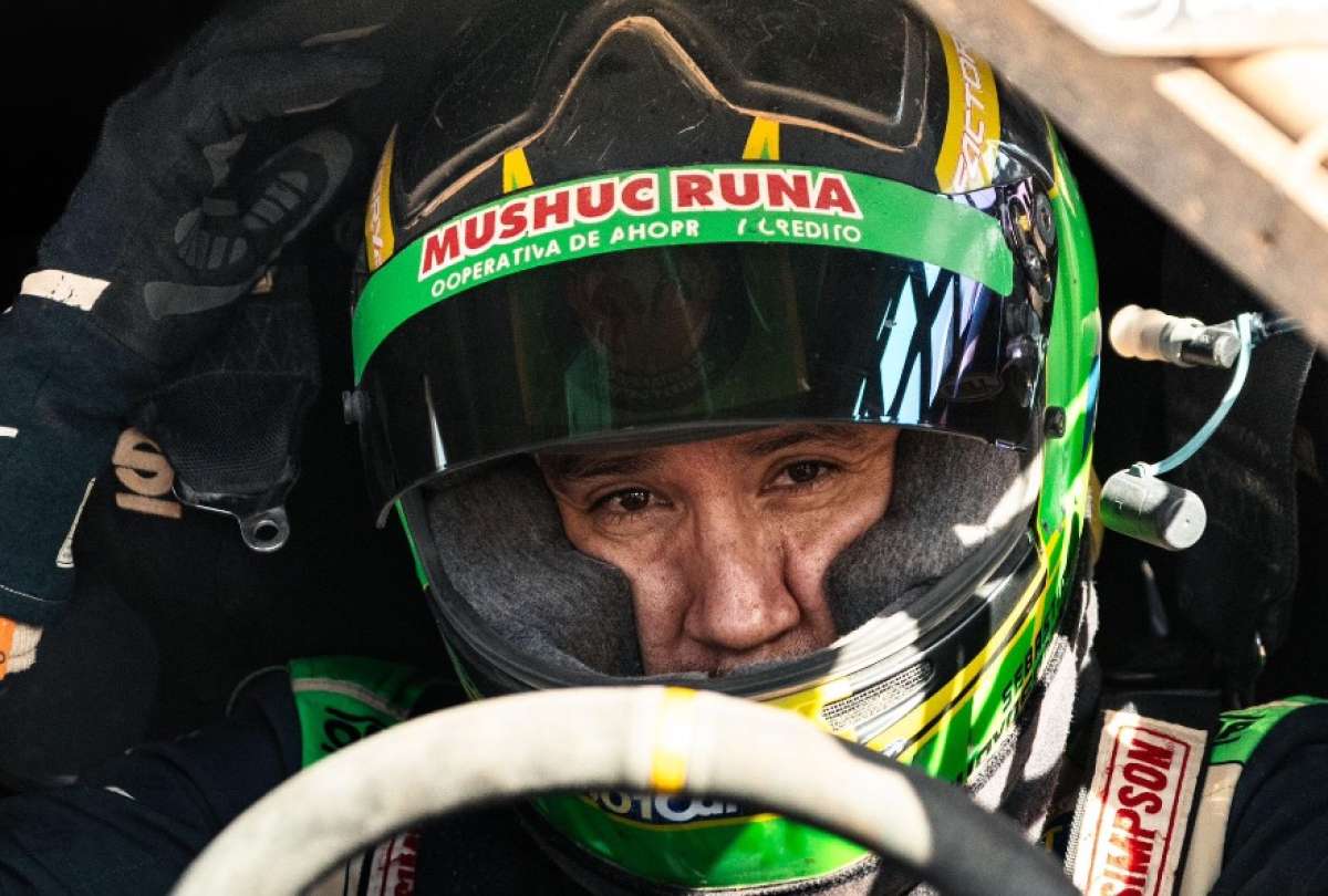 El piloto ecuatoriano y su navegante Fernando Acosta conquistaron el segundo lugar en la categoría SSV del rally de Marruecos.