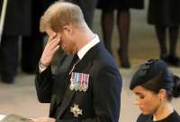 Harry podrá volver a vestirse con honores militares en el funeral de Isabel II