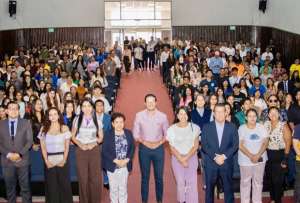 César Vázquez, secretario de Educación Superior, realizó el lanzamiento del programa de becas de inglés.