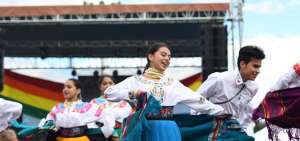 El evento se dividi&oacute; en dos partes: la primera incluy&oacute; una obra teatral y la segunda, un musical con el conjunto Rondalla Ecuador.