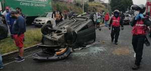 Dos heridos se registraron por accidente en la Sim&oacute;n Bol&iacute;var