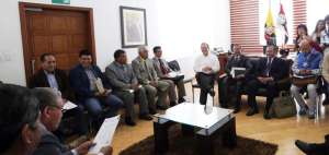 El ministro de Defensa, Ricardo Pati&ntilde;o, recibi&oacute; en su despacho a los representantes de asociaciones de militares retirados, a quienes cont&oacute; la situaci&oacute;n del Issfa.   
