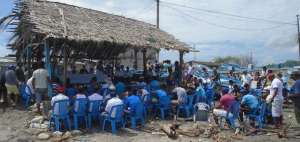 Los pescadores en Tonguiche se han sumado a las tareas de rescate junto con el Coopno.