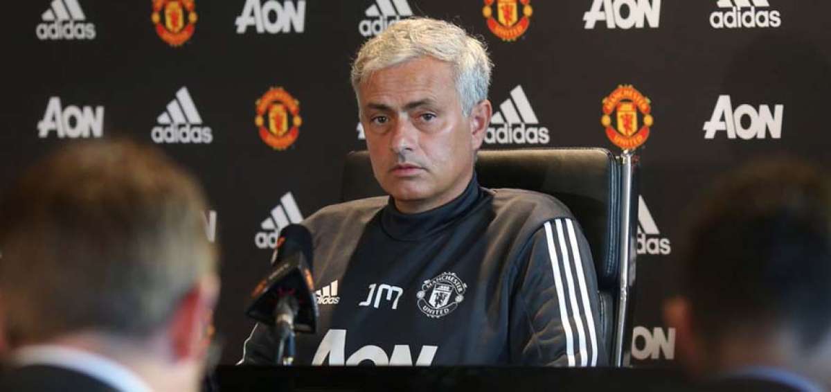 Mourinho, favorable a reducir la duraci&oacute;n del mercado de fichajes