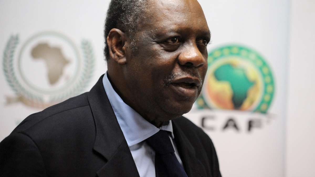 Hayatou record&oacute; que el comit&eacute; ejecutivo de la CAF hab&iacute;a lanzado en septiembre de 2014 una "moci&oacute;n de apoyo a la candidatura" de Blatter. Foto: Internet