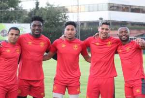 Jefferson Montero, Roberto Ordóñez... encabezan la foto del Aucas, que buscará el bicampeonato