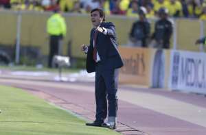 Gustavo Quinteros sabe que tiene m&aacute;s jugadores para reemplazar a los lesionados. Foto: Marco Salgado / El Tel&eacute;grafo.