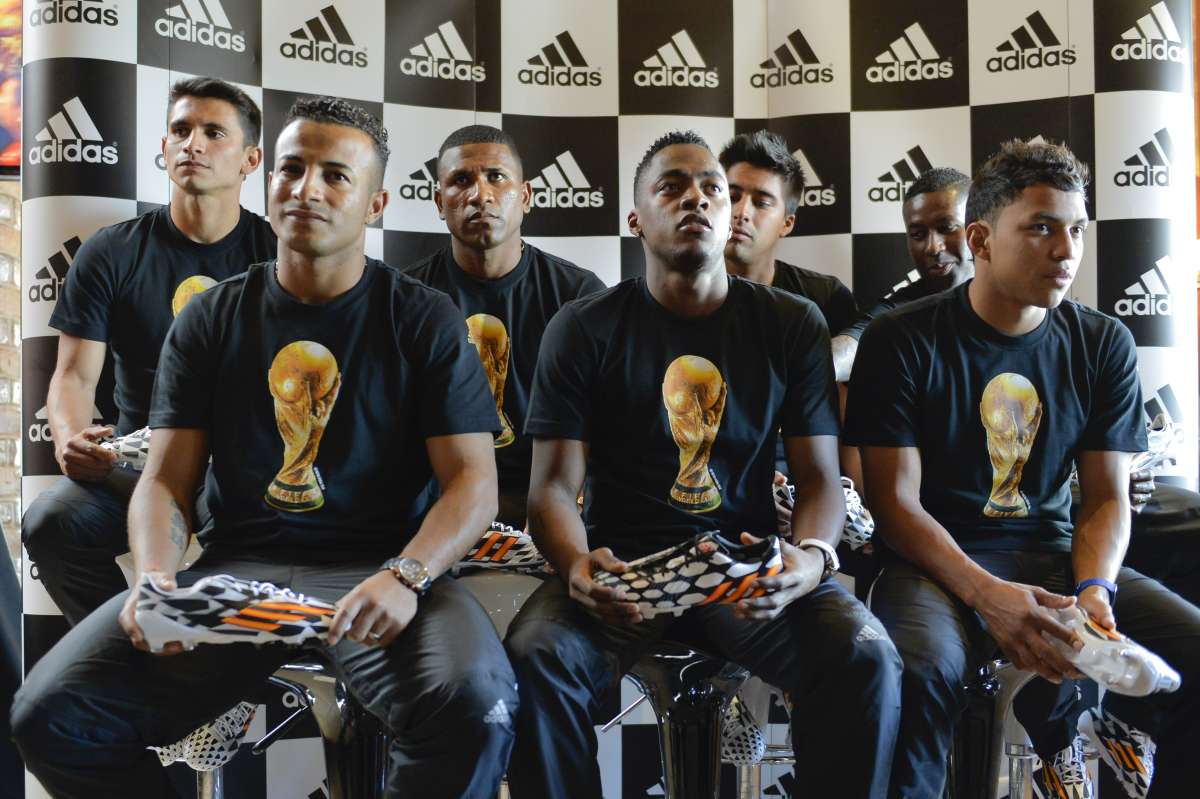 Siete seleccionados ecuatorianos recibieron indumentaria de Adidas, que la utilizar&aacute;n durante el mundial de Brasil 2014. Foto: Miguel Jim&eacute;nez/ EL TEL&Eacute;GRAFO.