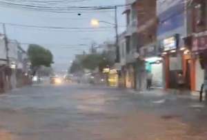 Intensas lluvias y tormentas eléctricas afectan Manabí y el occidente de Guayas