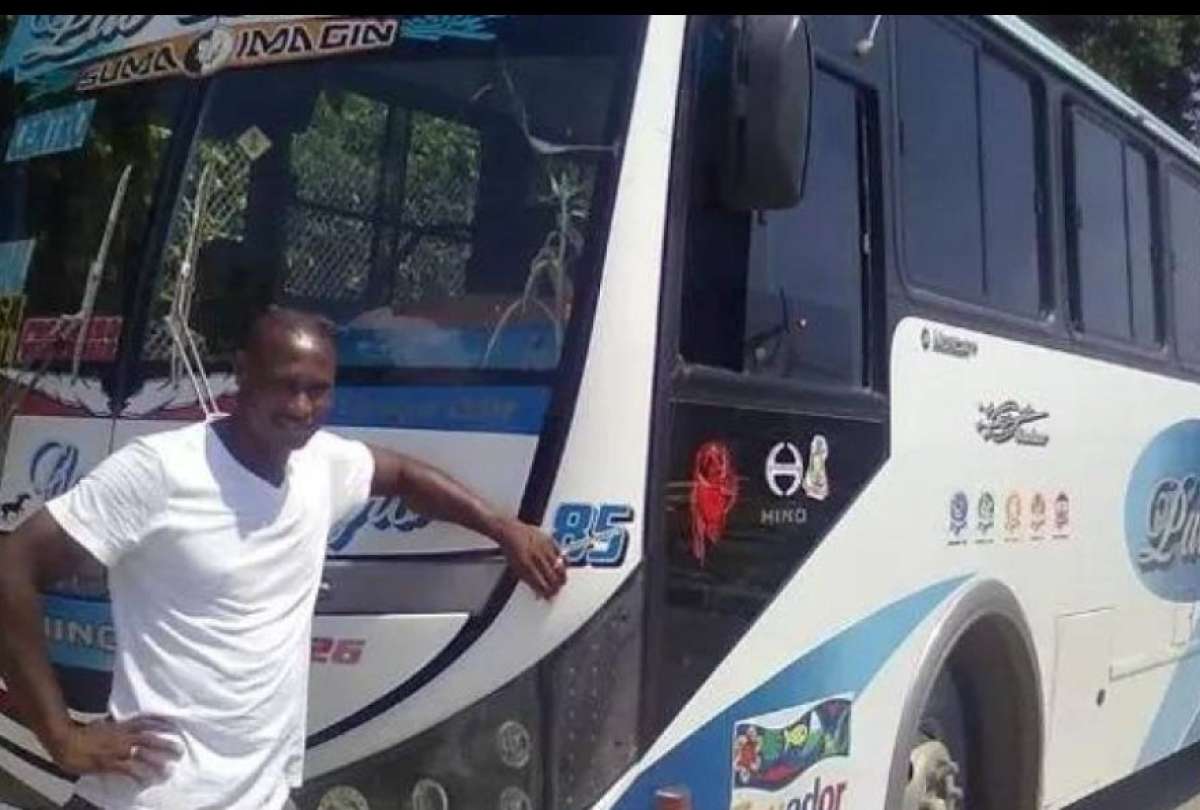 El recordado exjugador ecuatoriano Ebelio Ordóñez reveló detalles del drástico cambio que vivió tras dejar las canchas: “Siempre quise manejar un bus”