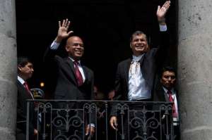 El presidente de Hait&iacute;, Michel Martelly, lleg&oacute; ayer hasta el Palacio deCarondelet y particip&oacute; del cambio de guardia junto al primer mandatario Rafael Correa. Foto: Andr&eacute;s Darquea / El Tel&eacute;grafo.