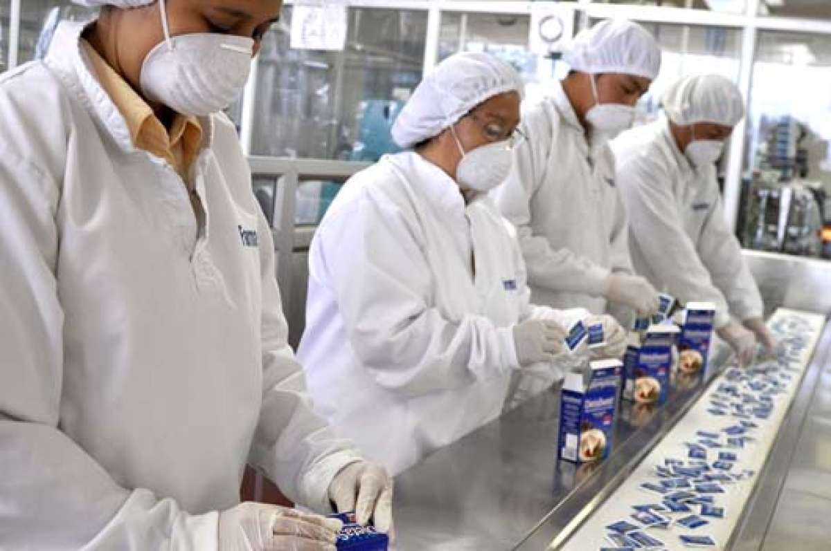 Lo recaudado por los laboratorios locales se invirti&oacute;  en bienes de capital para las empresas, esto es maquinarias, instalaciones, activos fijos y aumento de capacidad instalada. Foto: cortes&iacute;a