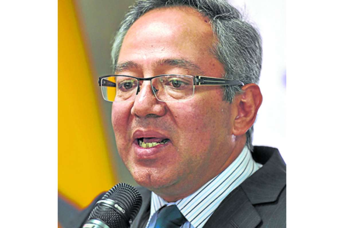 Augusto Espinosa inform&oacute; ayer las cifras sobre escolaridad inconclusa en el pa&iacute;s y cu&aacute;l es la meta del Ministerio de Educaci&oacute;n hasta 2017.
