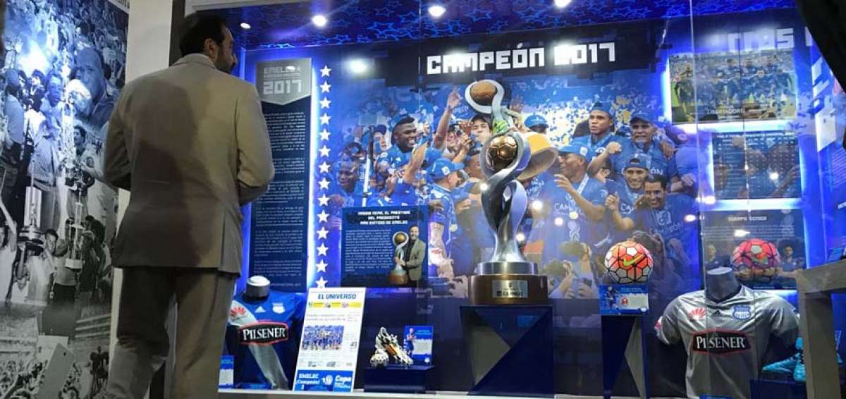 Emelec inaugura la vitrina del campeonato 2017