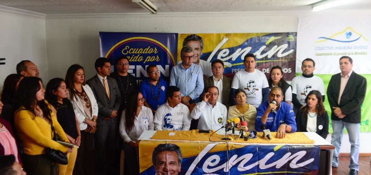 M&aacute;s de 15 organizaciones del colectivo Ecuador Unido por Len&iacute;n vigilar&aacute;n Carondelet desde hoy