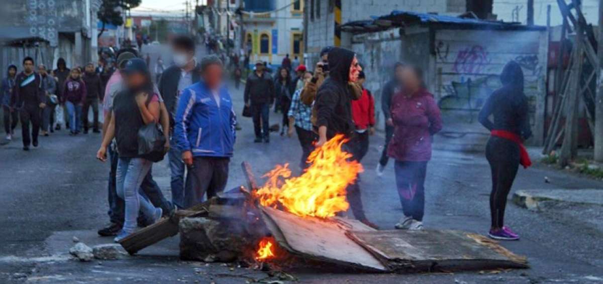 Imagen sobre los desmanes realizados en Dur&aacute;n.
