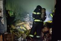Unidades de investigación de Bomberos realizan las investigaciones para determinar las causas del incendio en Chimbacalle