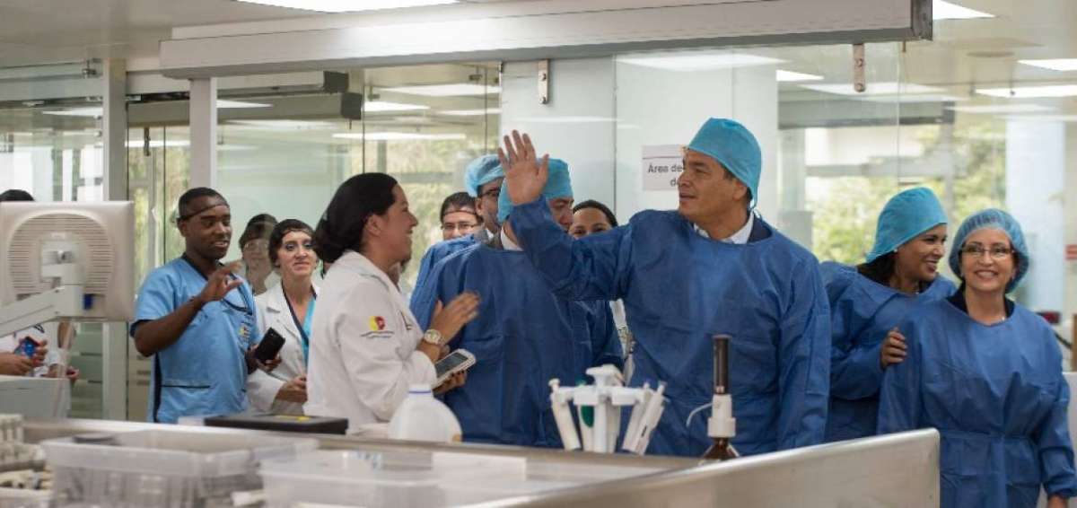 El mandatario recorri&oacute; esta ma&ntilde;ana las &aacute;reas repotenciadas de la casa de salud. 
