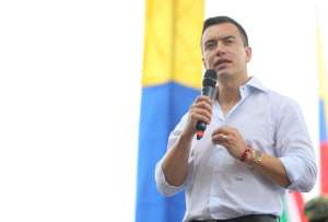 Noboa declara no laborable el 30 de abril en todo el pa&iacute;s