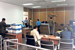 En medio de un estricto operativo de seguridad se cumpli&oacute; la audiencia de juzgamientos en el cant&oacute;n. Foto: Rodolfo P&aacute;rraga / El Tel&eacute;grafo