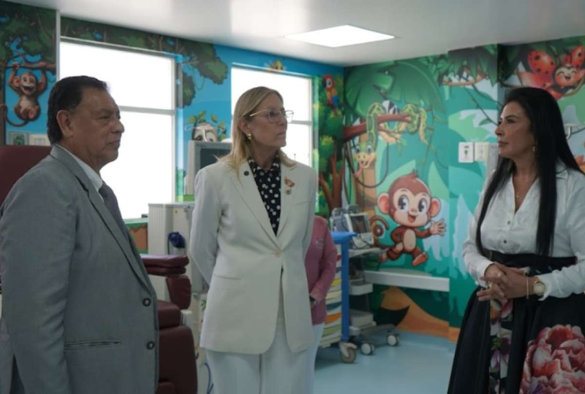 Gobierno fortalece la atenci&oacute;n renal pedi&aacute;trica en el Hospital Baca Ortiz 