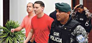 El 29 de mayo de 2019, tras un largo proceso de juzgamiento, Iv&aacute;n E. (centro) fue sentenciado a 10 a&ntilde;os de prisi&oacute;n por lavado de activos.