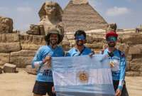 Tres argentinos llegaron en bicicleta a Qatar