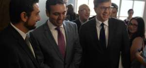 El ministro de Comercio Exterior, Pablo Campana, y el embajador de EE.UU. en Ecuador, Todd Chapman, en la inauguraci&oacute;n el I Foro de Comercio e Inversiones. 