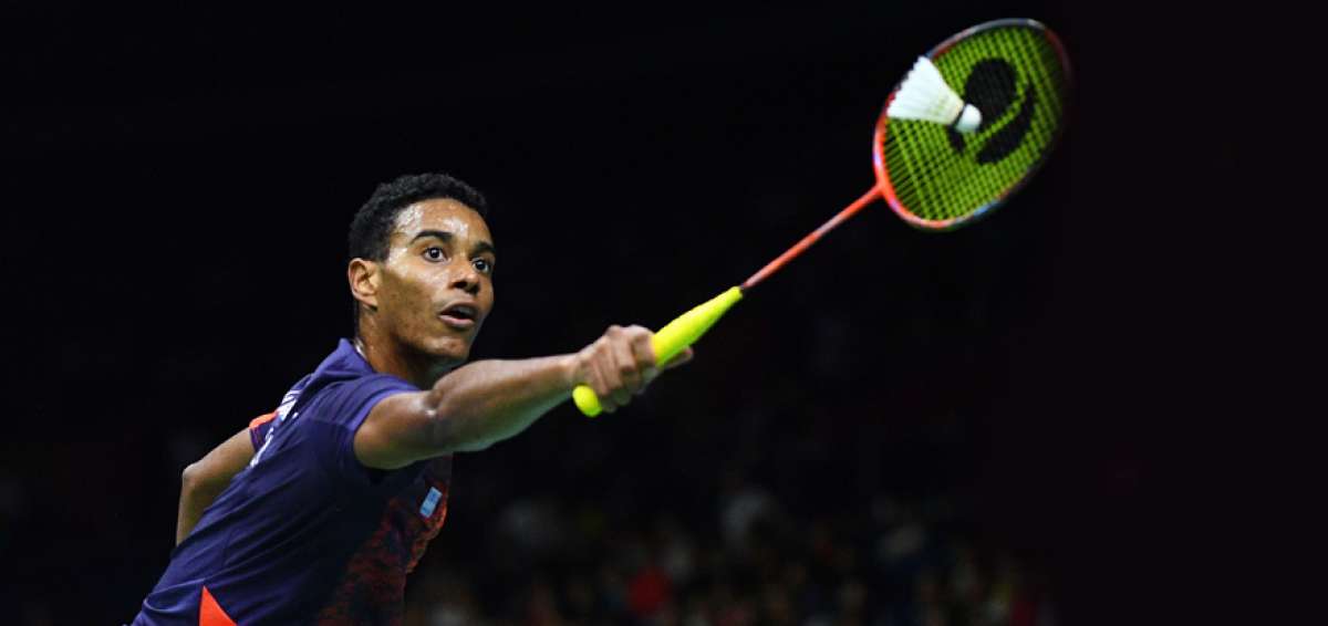 El brasile&ntilde;o Ygor Coelho, durante su &uacute;ltimo juego en el Mundial de b&aacute;dminton, donde cay&oacute; 21-11, 21-7 frente al taiwan&eacute;s Chou Tien-chen.