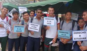 Varios estudiantes de planteles educativos acudieron a la actividad. Foto: Cortes&iacute;a