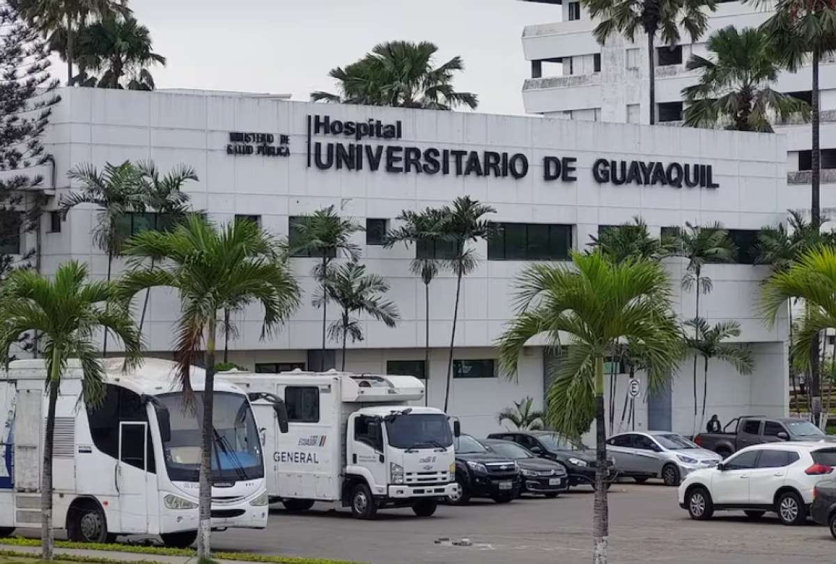 El ministro de Salud, Jimmy Martin, informó sobre las causas de las muertes neonatales en el Hospital Universitario de Guayaquil.  