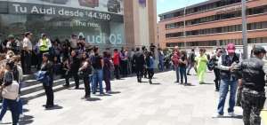 Personal del centro comercial y clientes fueron evacuados.