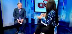El expresidente Jamil Mahuad durante una entrevista con CNN.