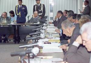 Los diputados cesaron a la Corte Suprema de Justicia para reemplazarla con nuevos magistrados que formaron la &lsquo;Pichi&rsquo; Corte, la cual aparece en la imagen. Foto: Archivo 