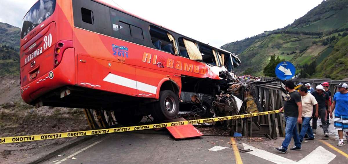 Rutas de 2 empresas, suspendidas